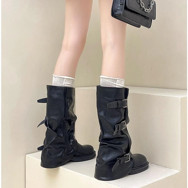 时尚软底粗跟厚底中筒靴2024年秋冬新款褶皱皮带扣暗黑甜酷骑士靴