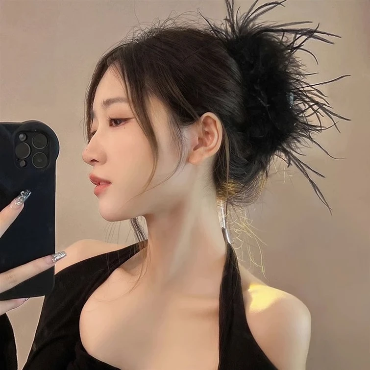 纯欲ins风高级感黑色羽毛抓夹女后脑勺盘发大号鲨鱼夹网红超仙