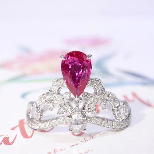 蓝燕子珠宝 1.03克拉天然无烧紫红色红宝石戒指 18K金钻石镶嵌