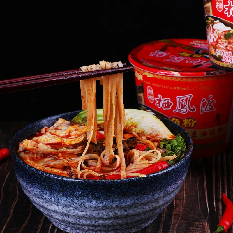 湖南速食方便粉栖凤渡鱼粉肉酱米线夜宵懒人美食嗦粉豆油猛辣