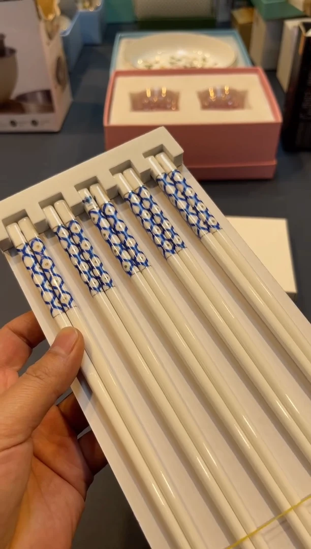 【闪购商品】碗K114全场正品，京东包邮