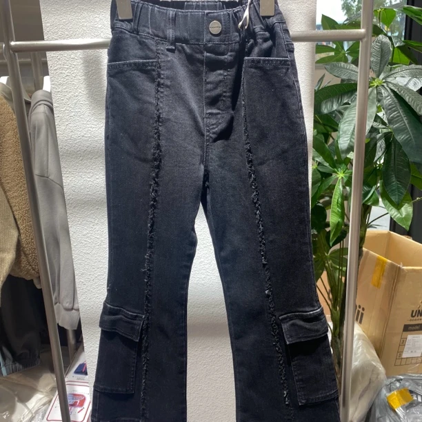 6202女童黑色牛仔裤