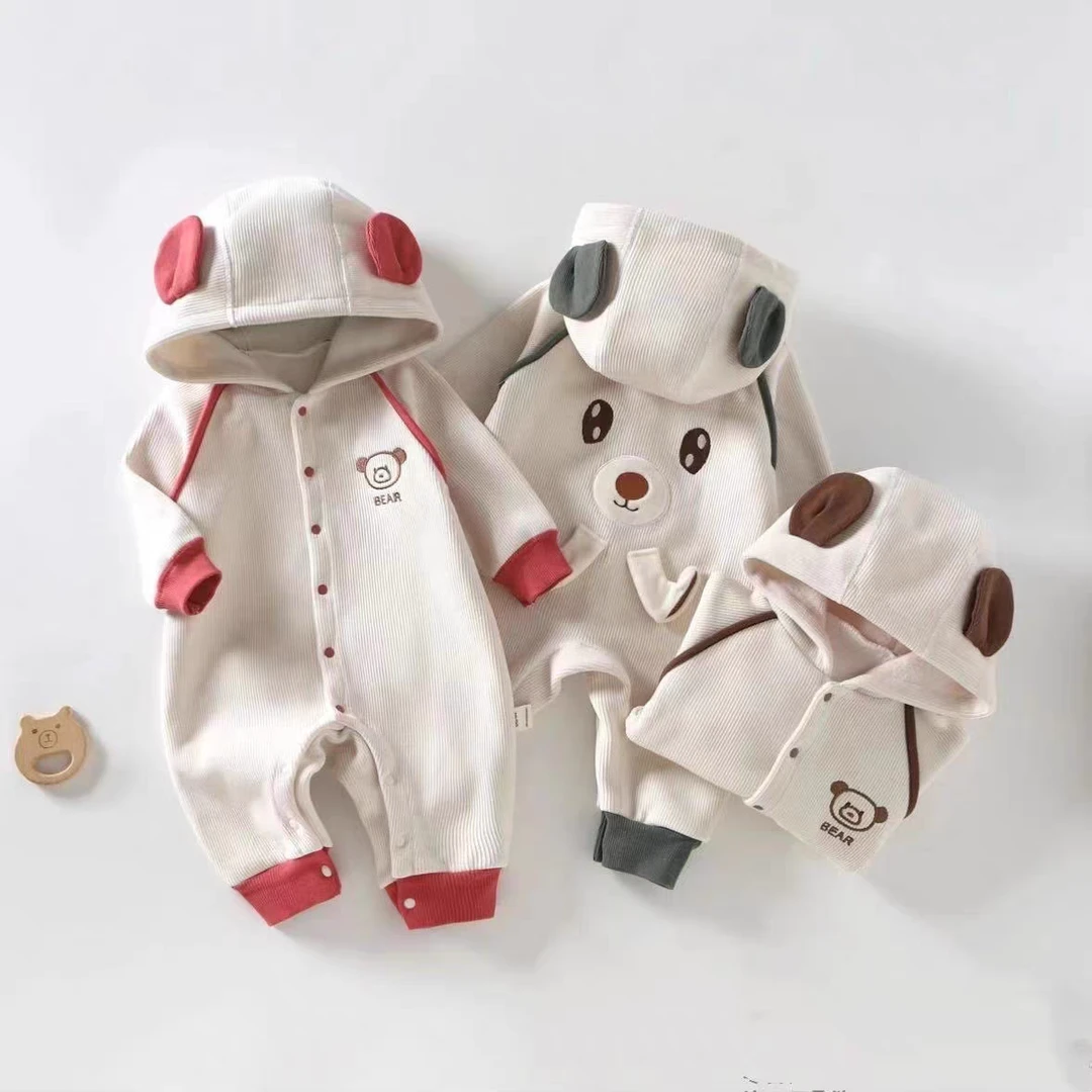 婴儿加绒连体衣宝宝秋冬款爬服新生儿卡通外出服保暖哈衣包屁衣服