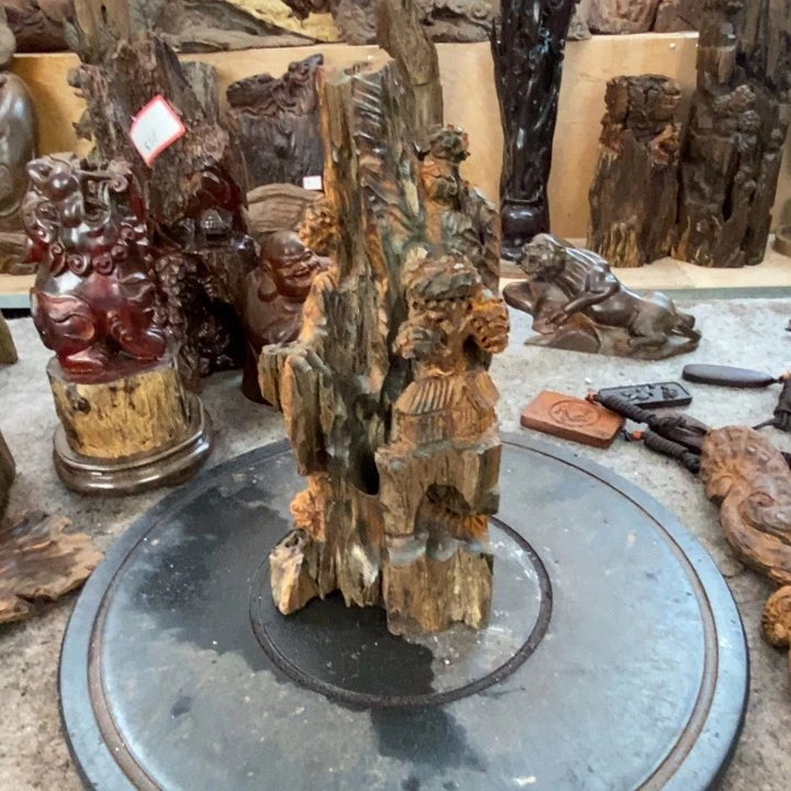 交趾黄檀（大红酸枝）