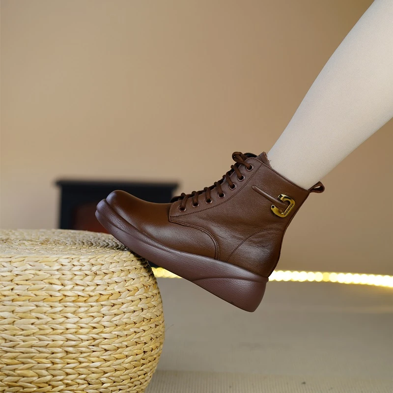 头层牛皮复古风冬季新款百搭松糕厚底时尚加绒保暖系带马丁靴