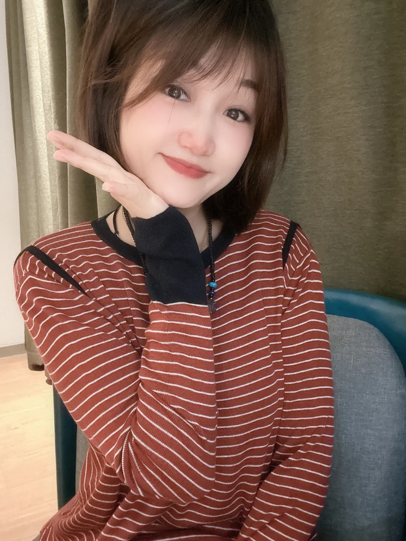 【红色烟火】婷婷同款推荐 时尚宽松百搭经典拼接拼色长袖T恤