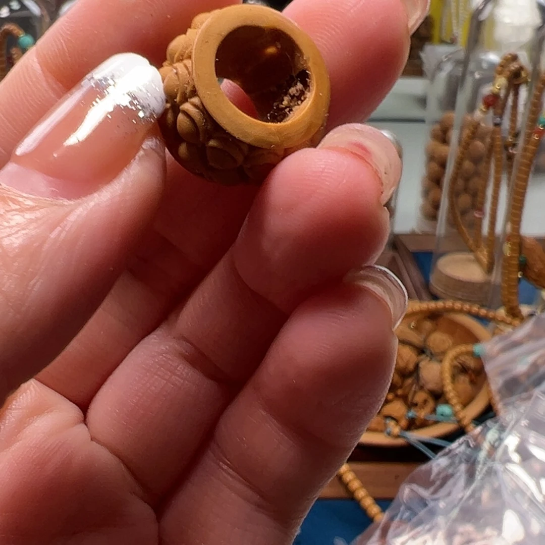 【闪购商品】橄榄核吊坠