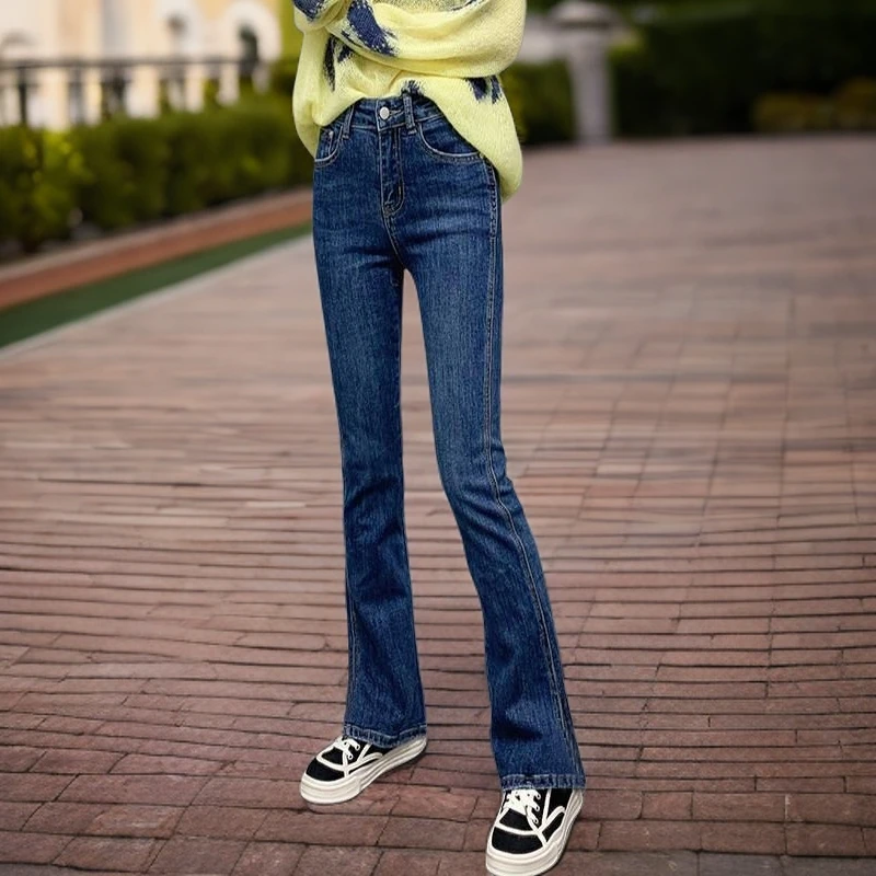 深蓝牛仔裤女款2025秋冬加厚加绒高腰宽松洋气修身直筒大码喇叭裤