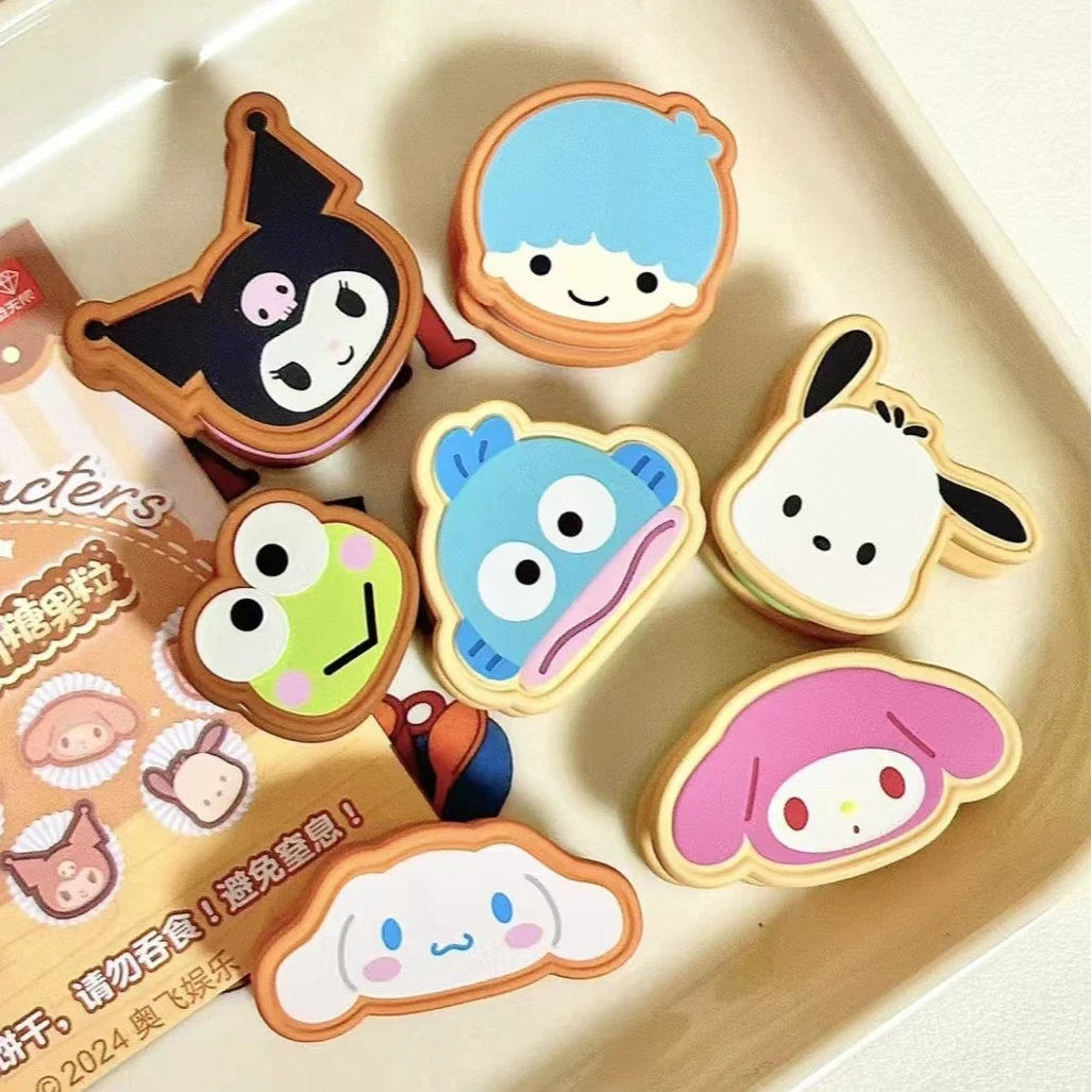 【拆盒】三丽鸥家族夹心饼干糖果粒潮流盲盒萌粒桌面摆件玩具