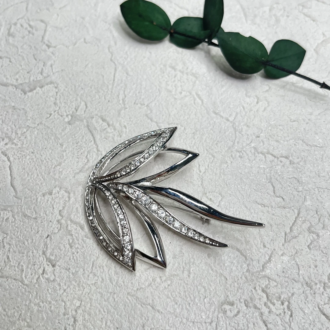 铜合金合成锆石胸针 【六六中古】孤品精美感胸针th4310