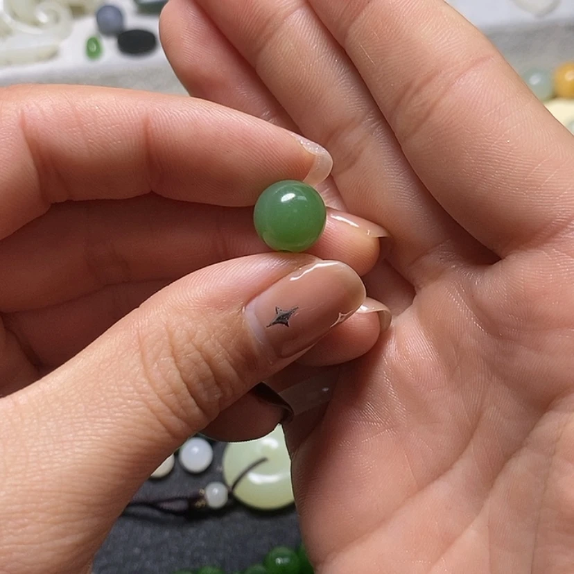 【闪购商品】和田玉(碧玉)手绳未镶嵌染**年
