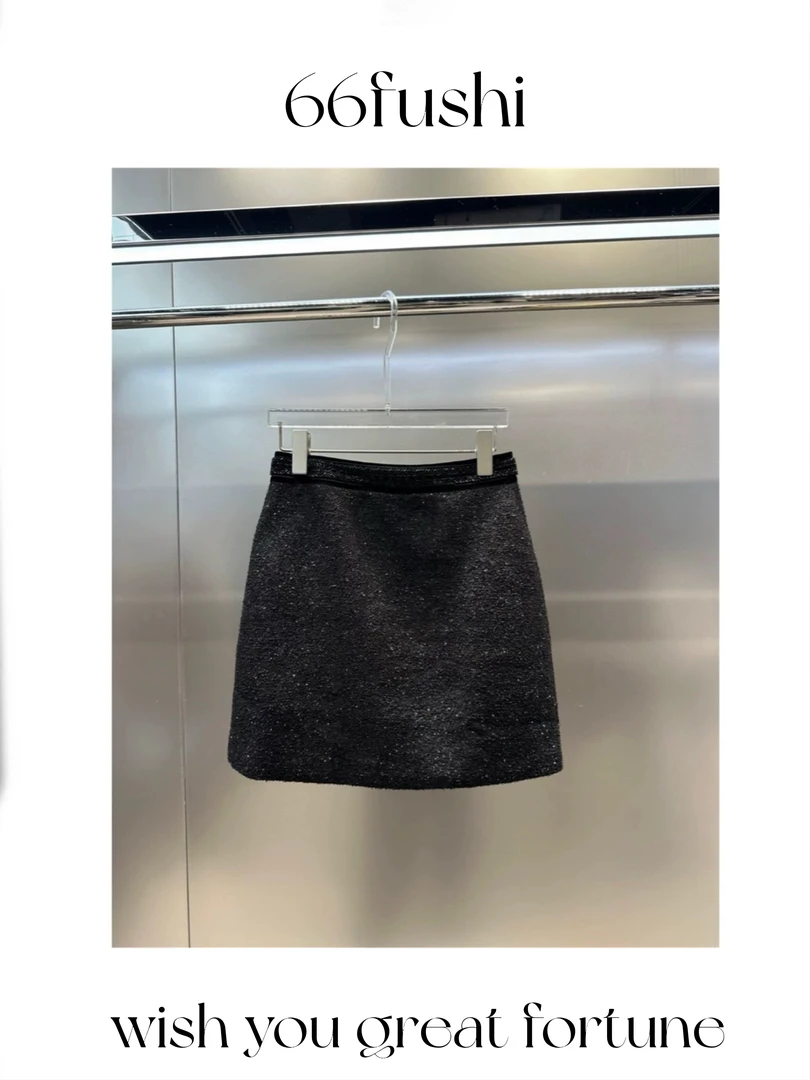 66服饰【满天星】高腰设计感a字短裙子高级感黑色包臀半身裙女气质