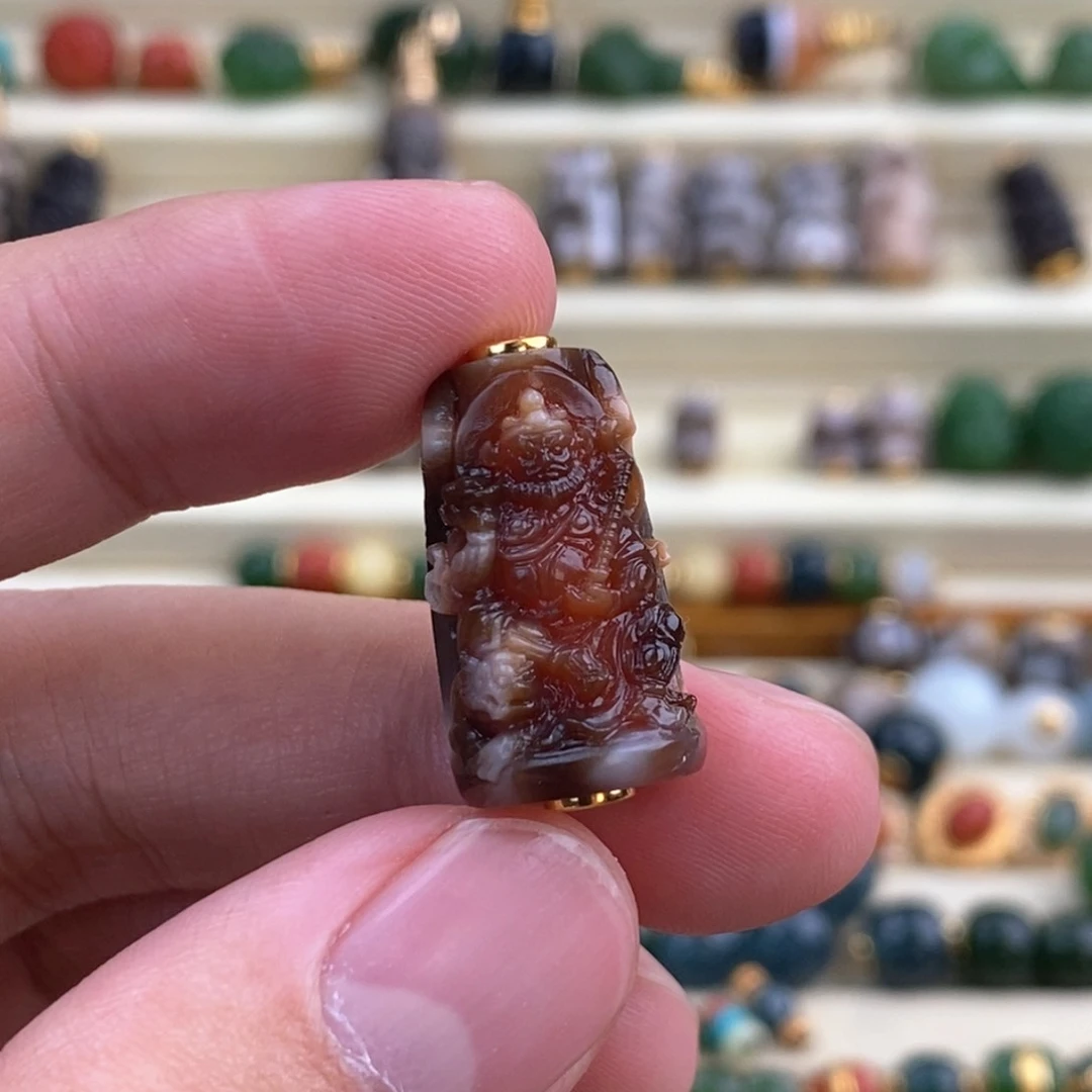 玛瑙/玉髓颈饰18K金镶嵌你*