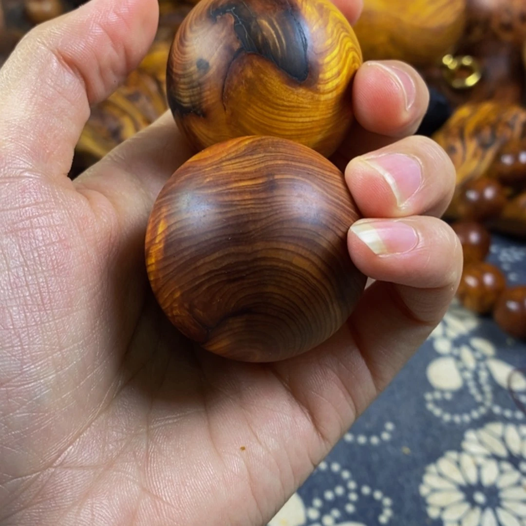 【闪购商品】崖柏2瑕疵