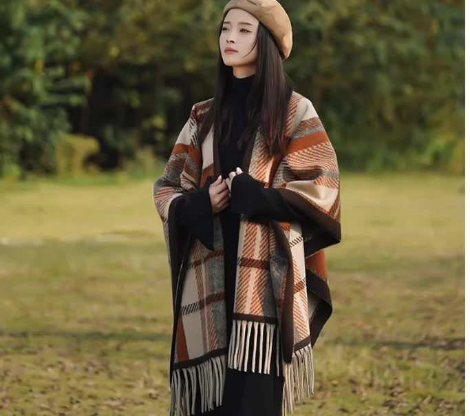 法式格子流苏秋冬季斗篷外套女小个子披肩外搭苏黎世围巾披肩