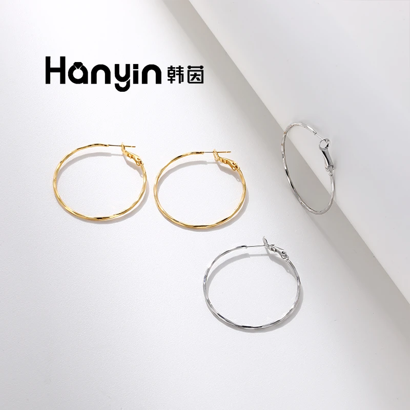 铜合金耳饰 925银针 4CM时尚素款棱面弹簧扣耳环个性小众大耳圈女