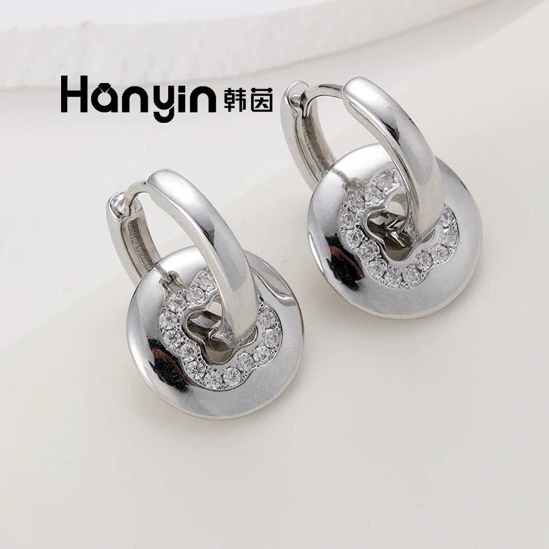 铜合金合成锆石耳饰 微镶四叶草圆牌耳环AAA