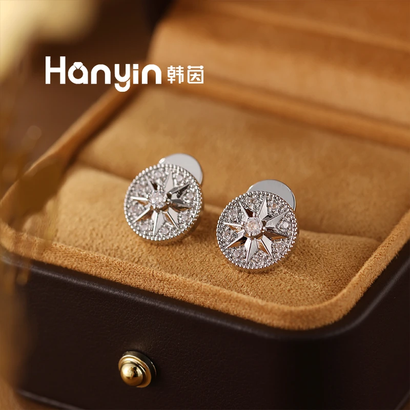铜合金合成锆石耳饰 925银针小众气质光面微镶八芒星圆牌耳钉AAA