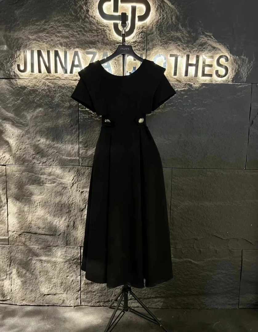 【原创大码设计师款】2024夏季新款V领收腰高级显瘦褶皱连衣裙4885