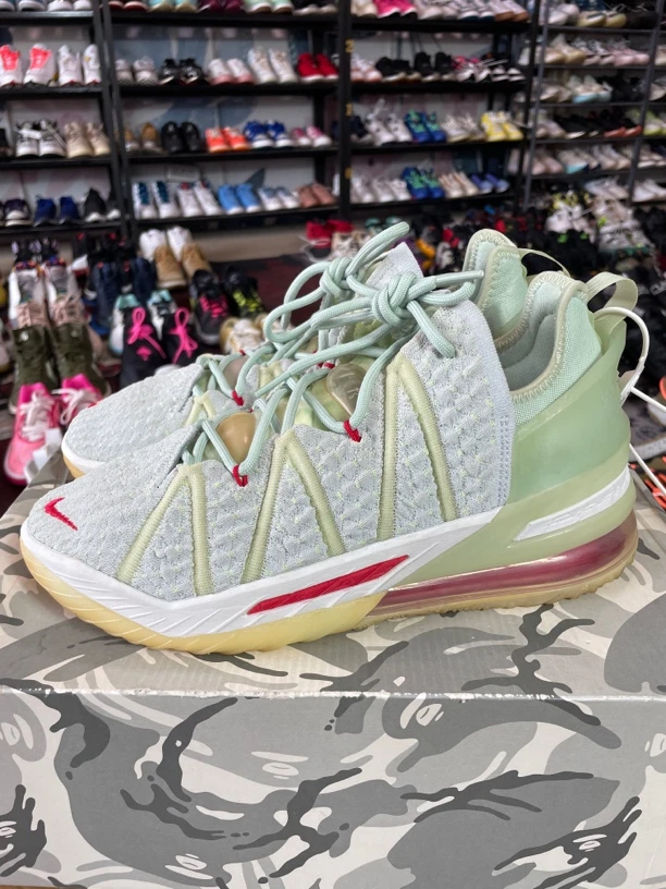 鞋舌剪掉 42码265/Nike Zoom LeBron 18詹姆斯 篮球鞋/公价1095