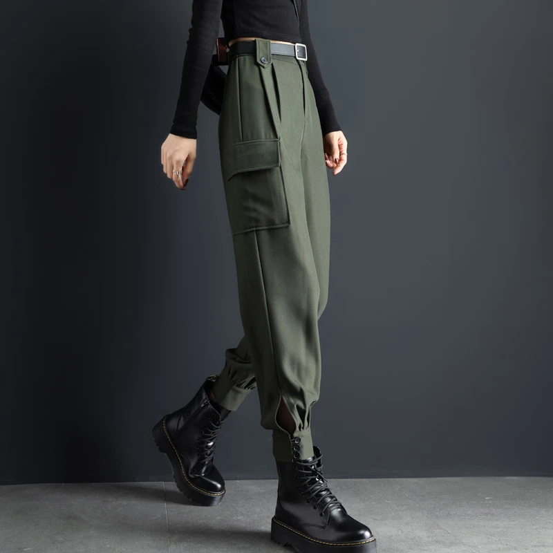 军绿色束脚工装裤女帅气高腰春秋2025新款爆款裤子休闲宽松哈伦裤