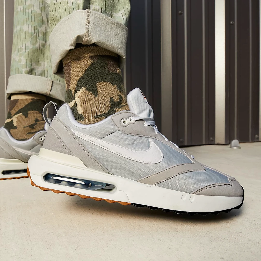 Nike Air Max Dawn 男子运动鞋时尚百搭复古潮鞋低帮 DJ3624-002