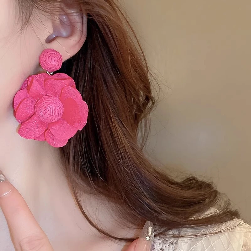 合金耳饰 玫红耳饰女小众高级感耳环2024新款夸张气质花朵耳环女