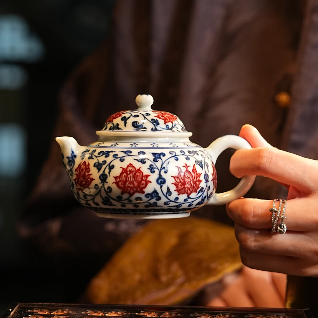 永明尚玩 缠枝莲花卉壶 景德镇陶瓷   S