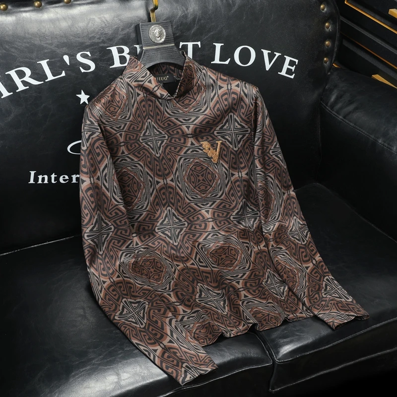 2024时尚秋冬新款 长袖重磅刺绣V字卫衣打底衫上衣男轻奢百搭潮流