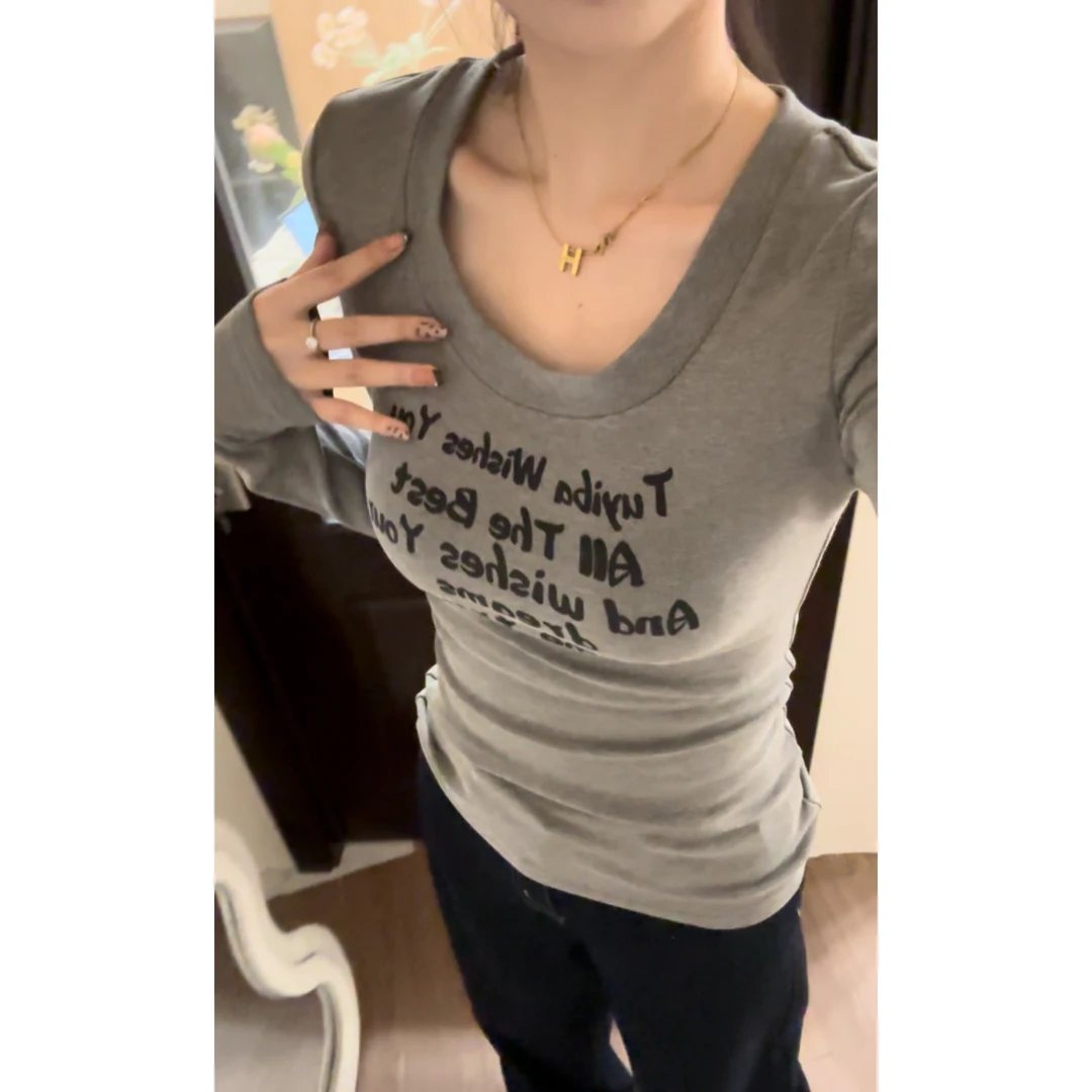 48H【美式辣妹】加长加绒U领字母印花紧身显瘦长袖上衣 Au168