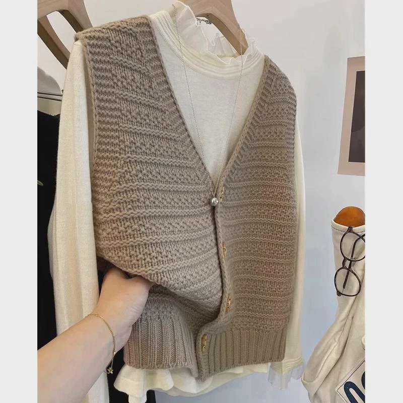 保暖复古v领针织马甲舒适显瘦叠穿无袖羊毛衫时尚气质羊绒毛衣女