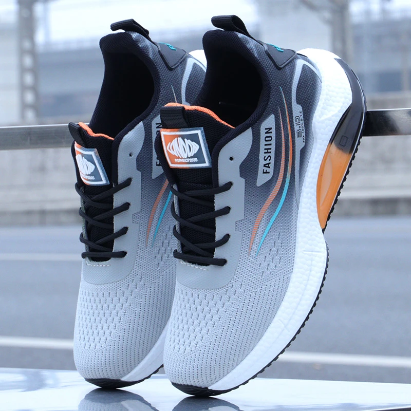 软底跑步鞋春夏季男士新款轻便透气运动鞋学生防滑休闲鞋老爹男鞋