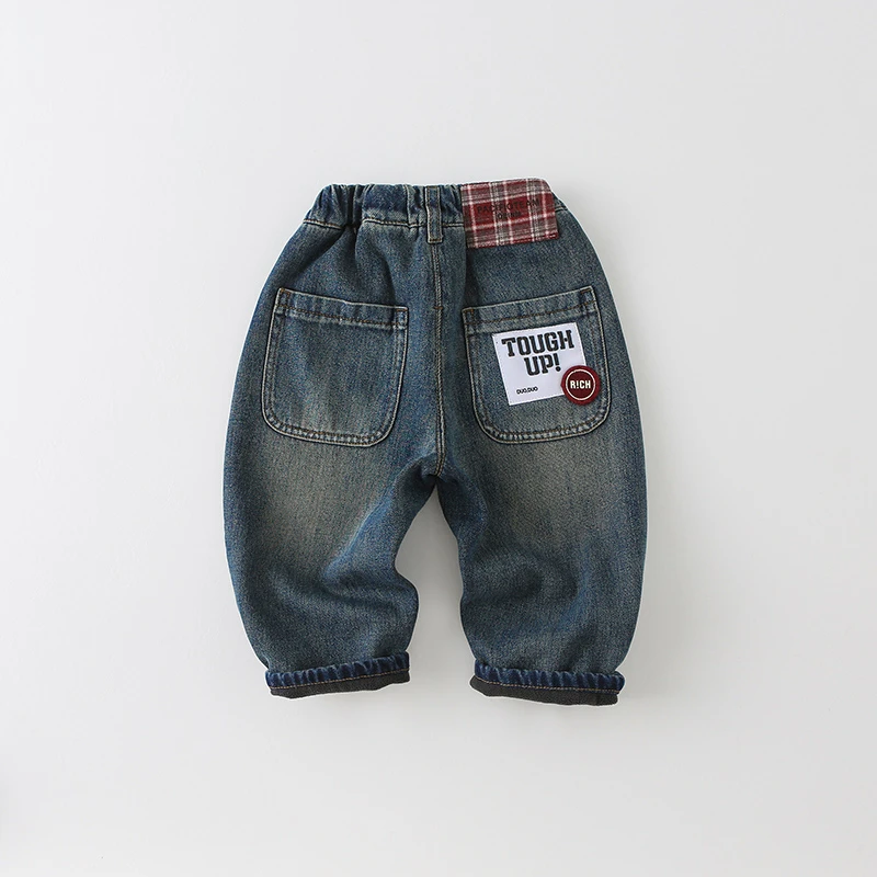 儿童加绒牛仔裤秋冬2024新款男童时髦洋气格子布拼接中小童长裤