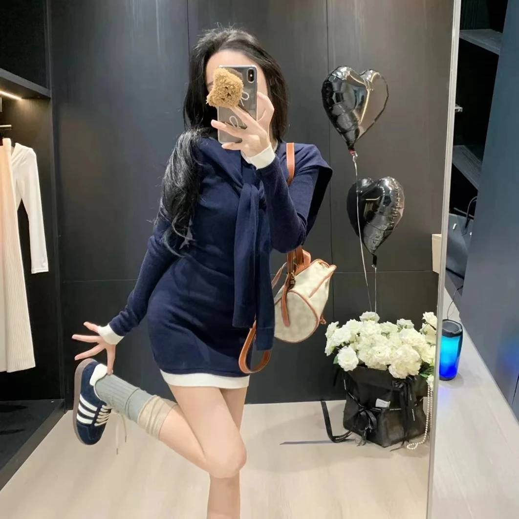 纯欲风显瘦撞色针织连衣裙长袖+小披肩