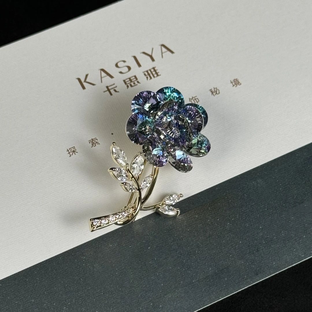 kasiya/卡思雅 铜合金胸针 施家水晶胸针高档轻奢星空色花朵百搭