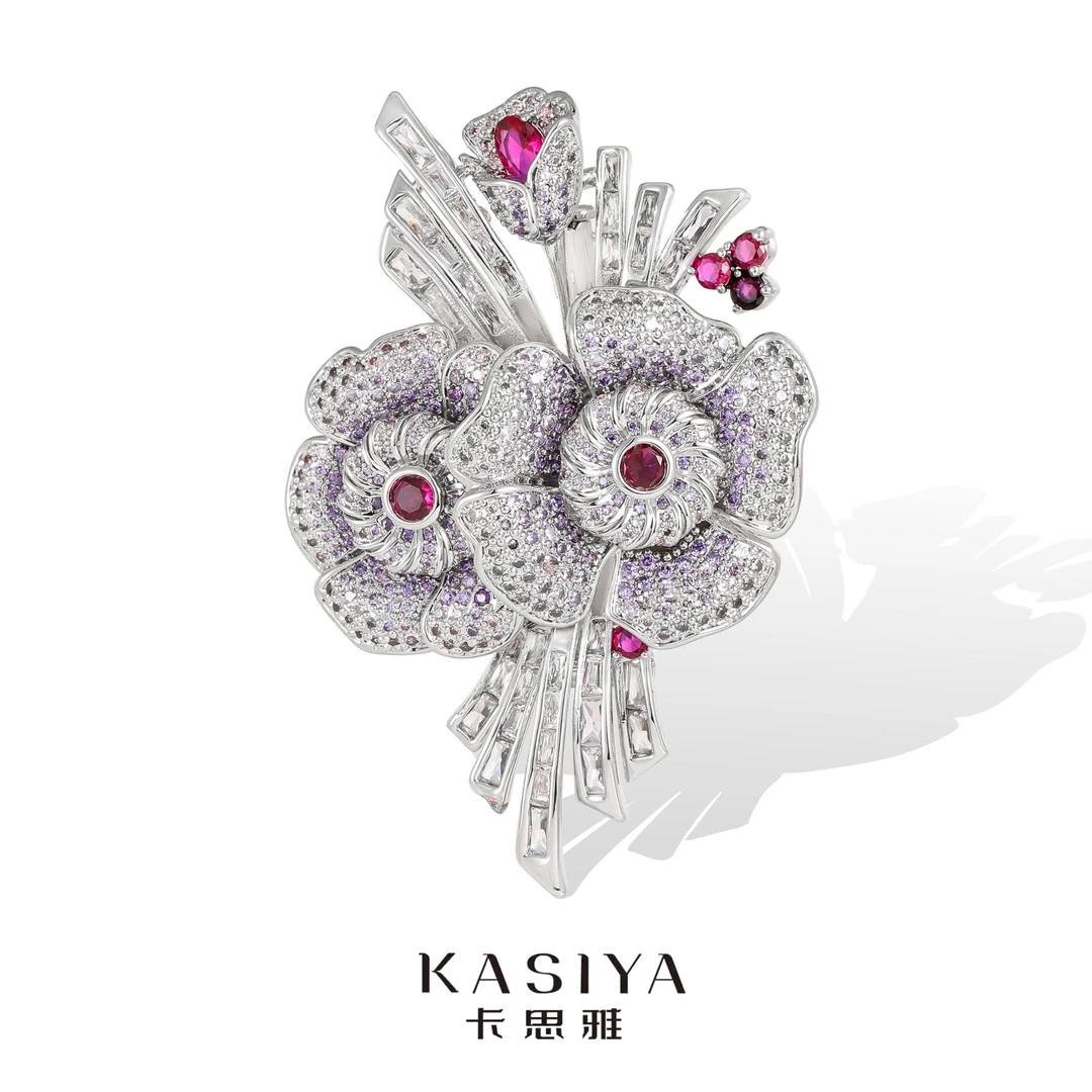 kasiya/卡思雅 铜合金合成锆石胸针 满镶银紫色牡丹胸针外套款