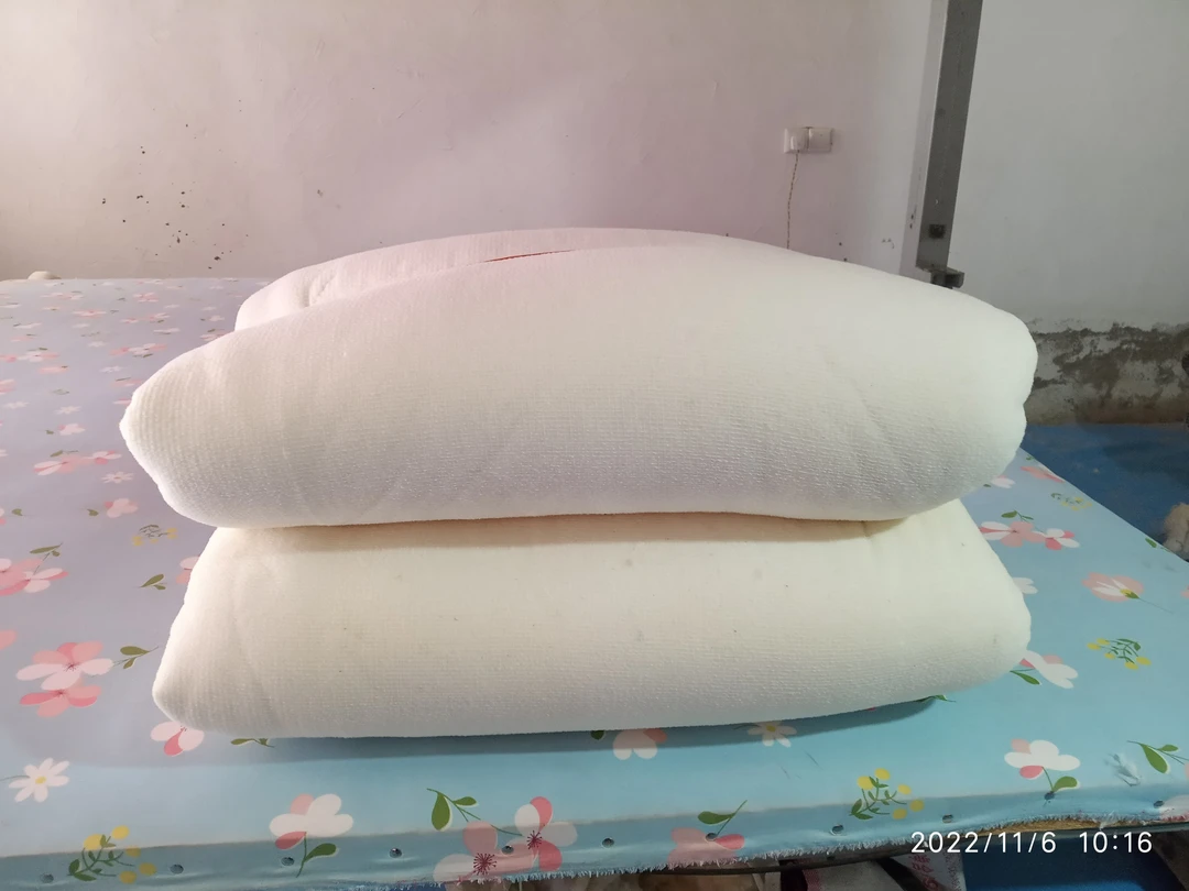 千层棉花被无气味棉花网线分两种纯棉与化纤 纯棉的稀点化纤的密