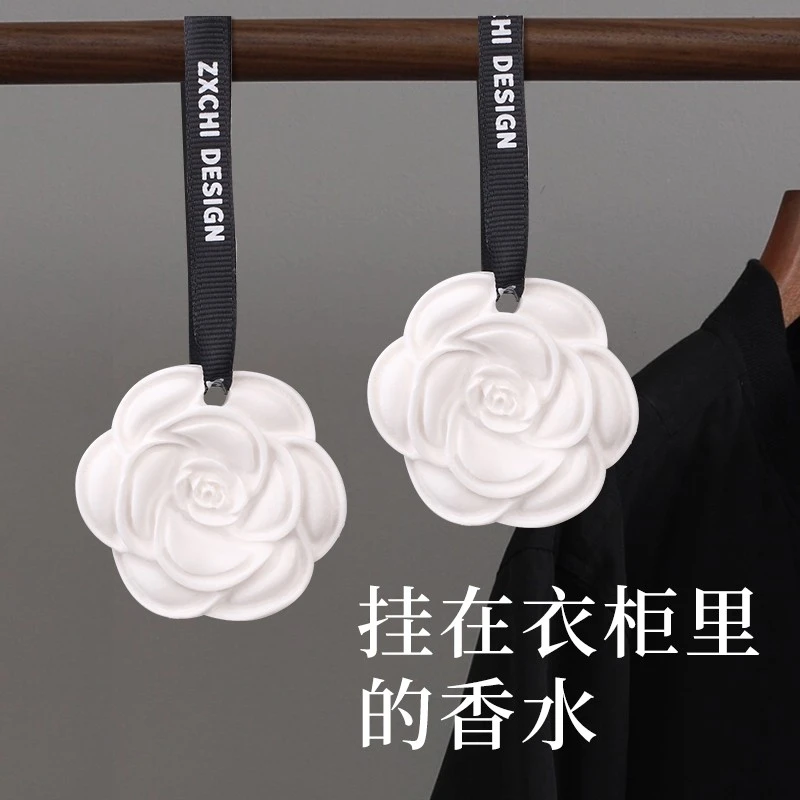 【拍1发6】山茶花香薰挂件衣柜鞋柜车载熏香持久留香手工车载挂件