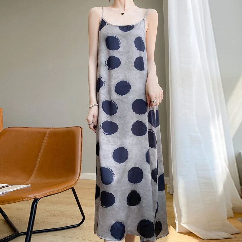 波点法式连衣裙时尚花色吊带裙夏季气质显瘦无袖薄款宽松中长款