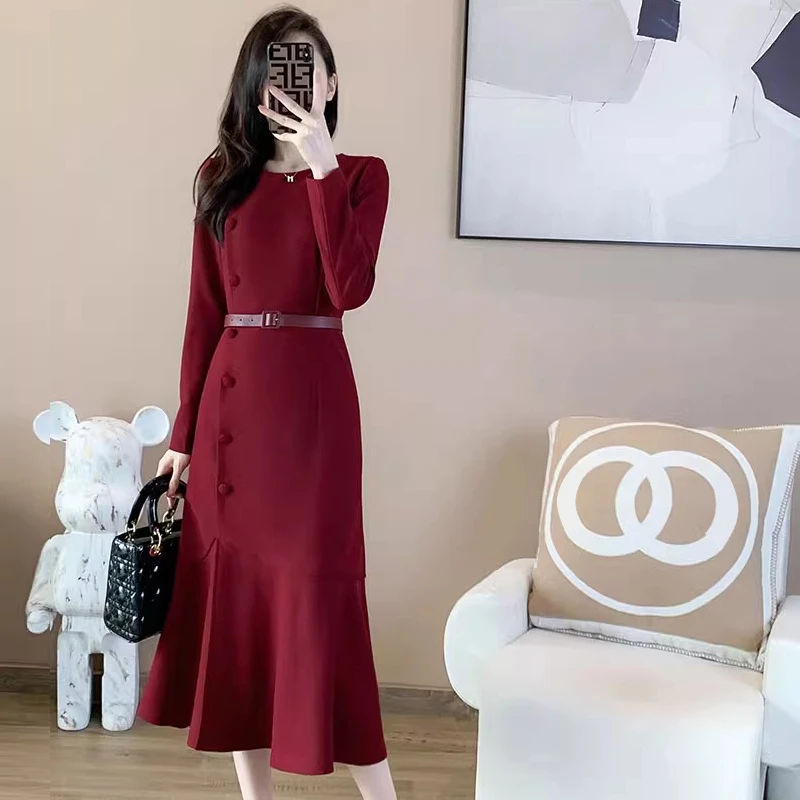 高端轻奢连衣裙高档秋季女装洋长袖修身时尚红色鱼尾小礼服长裙子