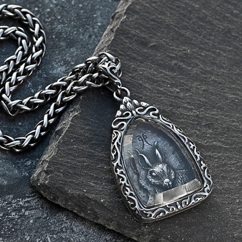 钛钢项链 复古十二生肖兔吊坠挂链男个性佛牌项链创意潮人毛衣链