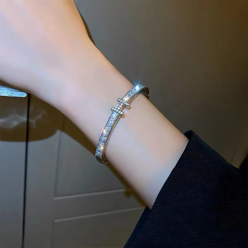 钛钢手镯 真金电镀锆石ins字母手镯小众冷淡风个性潮流金属首饰