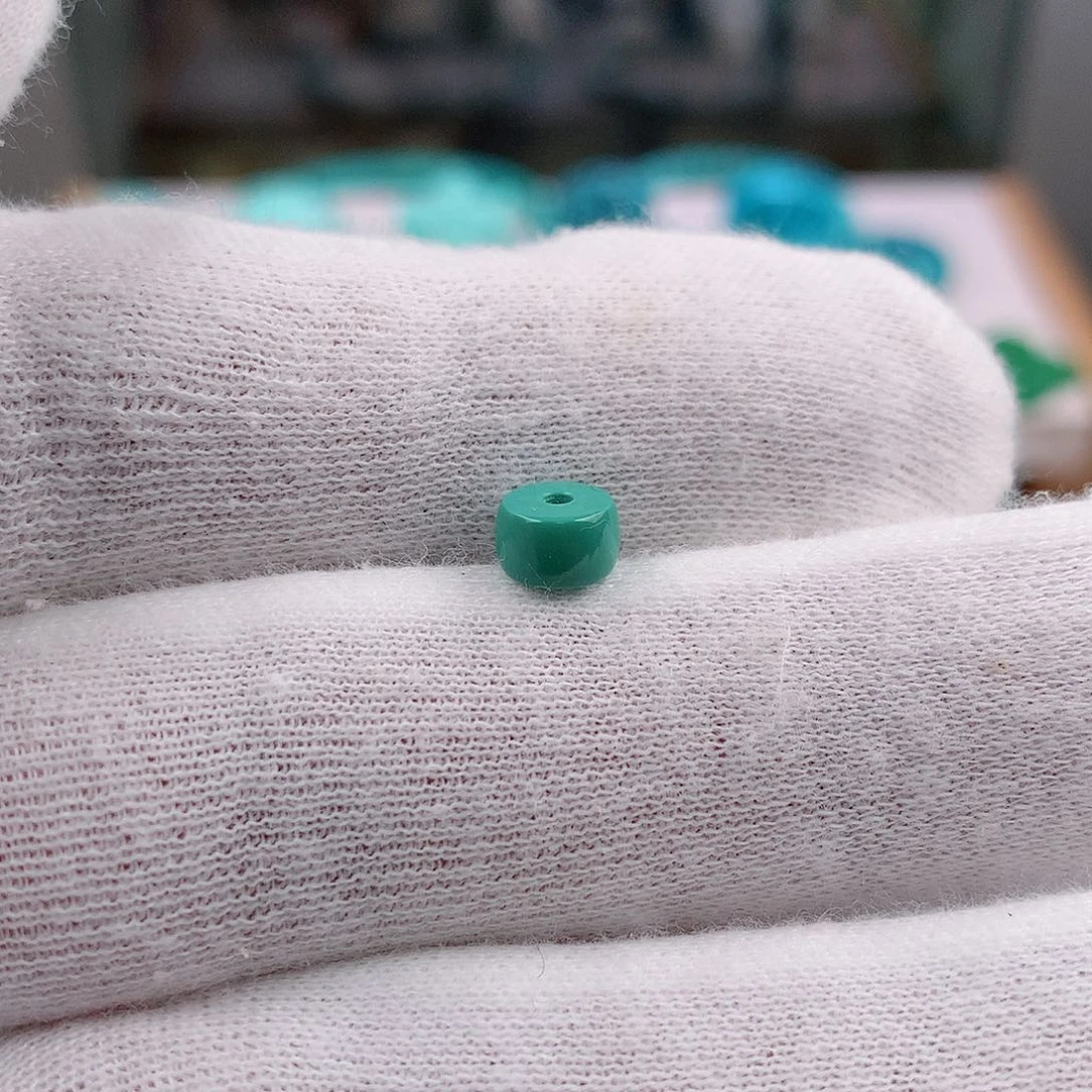 绿松石直切6.3-4mm未镶嵌