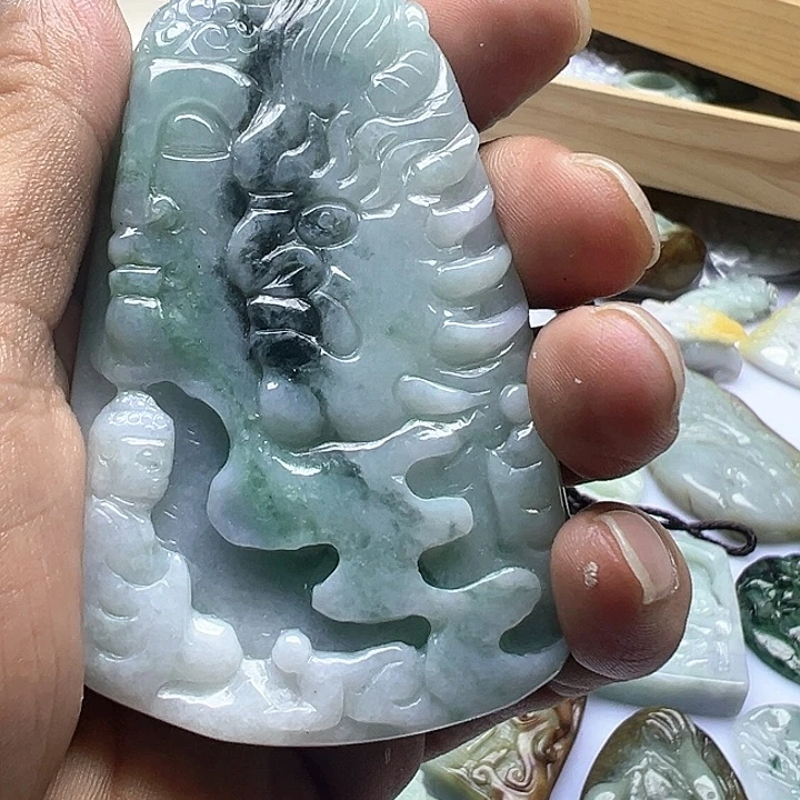 翡翠颈饰未镶嵌天然缅甸翡翠吊坠