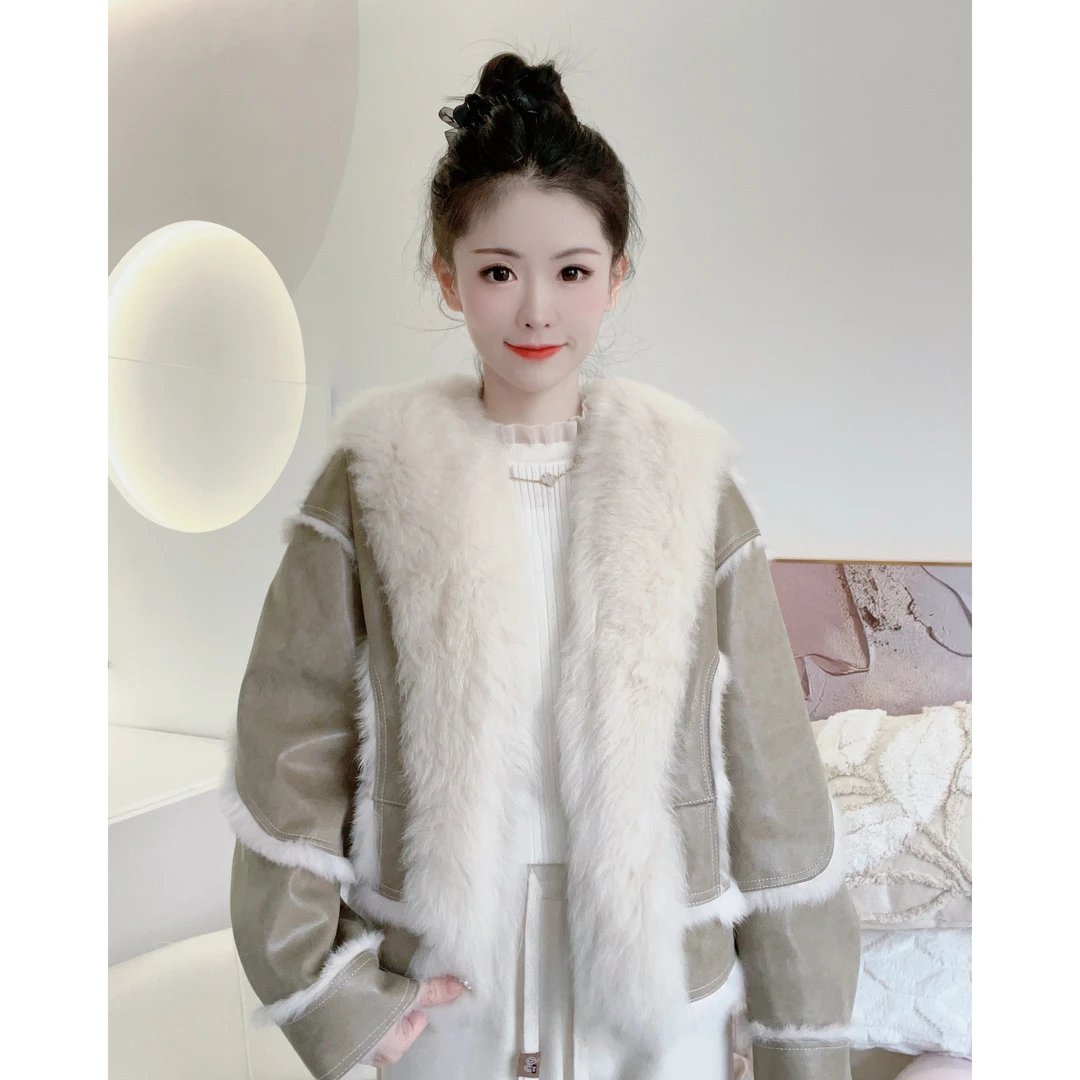 【爱路莎】1-36336 麂皮绒兔皮毛一体 秋冬新款皮草女士外套