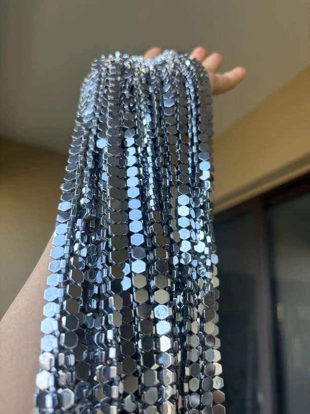 搭配神器 黑胆石六边形6*2mm一条约40cm