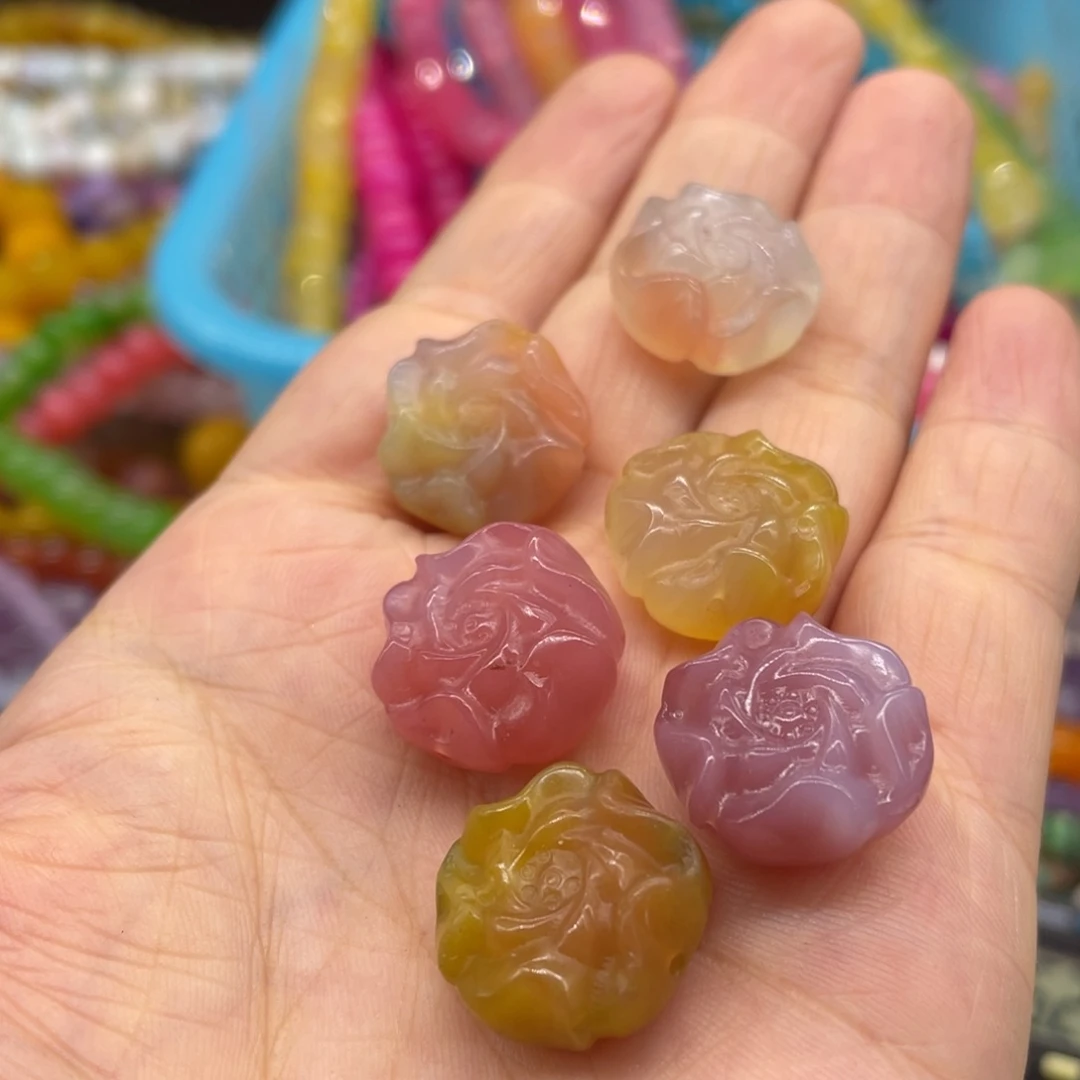 玛瑙/玉髓珠宝半成品未镶嵌盐源牡丹一对