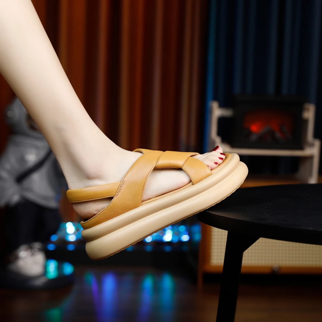 IG/IG断码现货增高4CM2024春夏百搭凉鞋高能感时尚休闲风女鞋2825