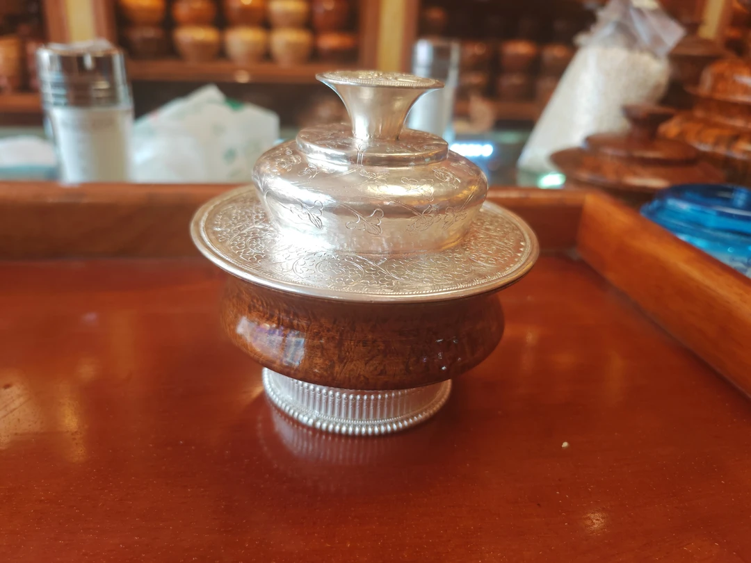 边扎木碗男士喝茶碗 （银盖子底座一套）口径13.5公分