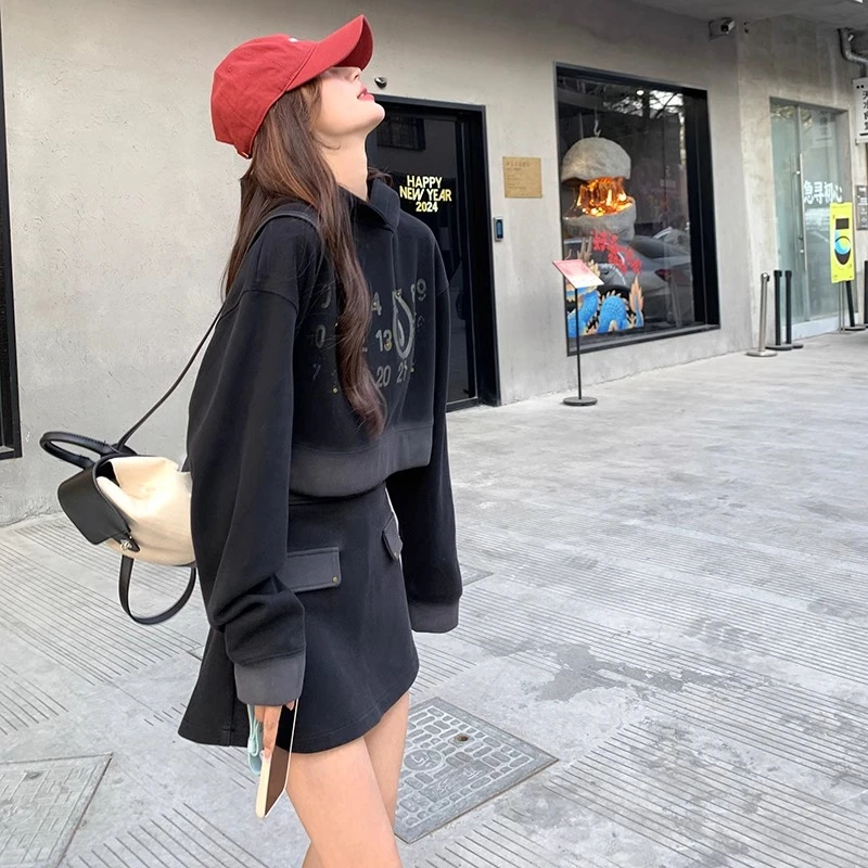 重工渐变色卫衣短裙套装两件套女春秋设计感时尚洋气小个子超好看